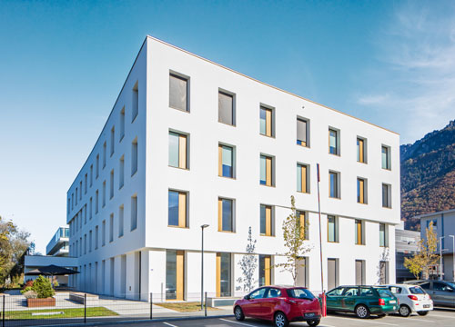 Projektleitung für den Hauptsitz des Labors Risch in Vaduz (Fürstentum Liechtenstein). Komplette Planung und Leitung durch Stephan Kurath als Angestellter bei Baumschlager Eberle Architekten - Standort Vaduz